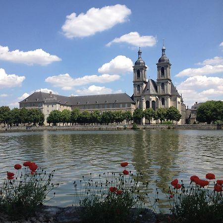 Hotel De L'Abbaye Des Premontres 퐁타무종 객실 사진