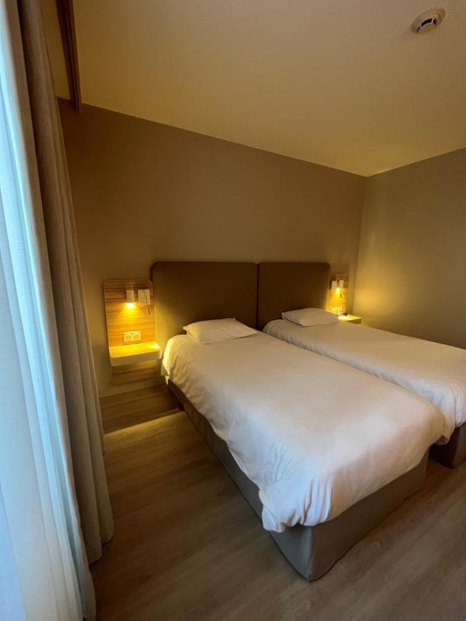 Hotel De L'Abbaye Des Premontres 퐁타무종 외부 사진