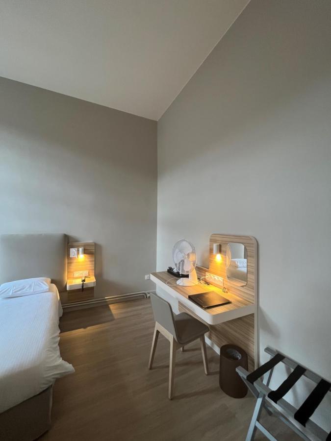 Hotel De L'Abbaye Des Premontres 퐁타무종 외부 사진