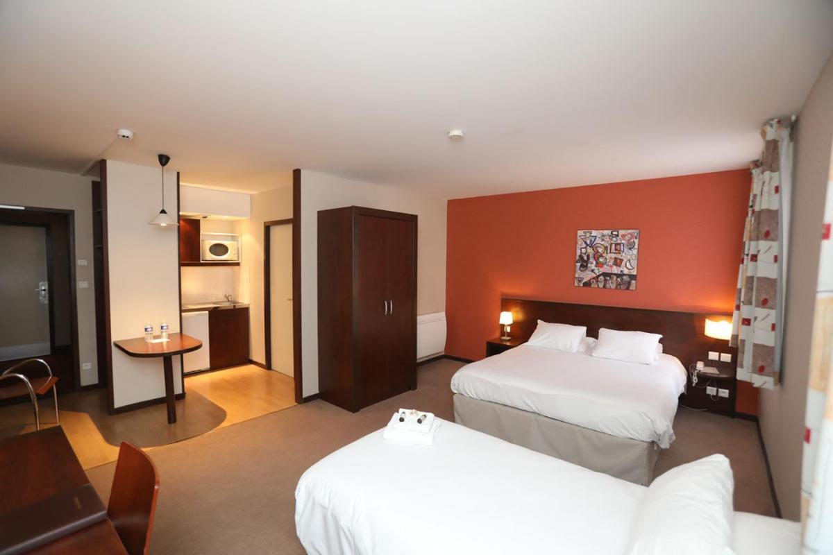 Hotel De L'Abbaye Des Premontres 퐁타무종 외부 사진