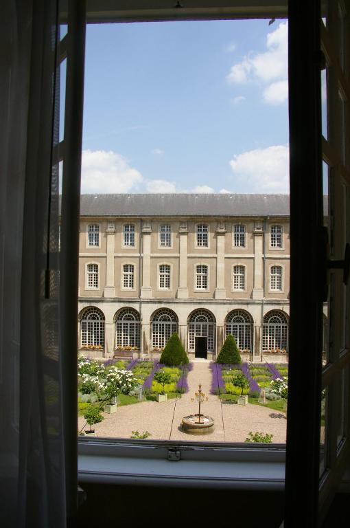 Hotel De L'Abbaye Des Premontres 퐁타무종 객실 사진