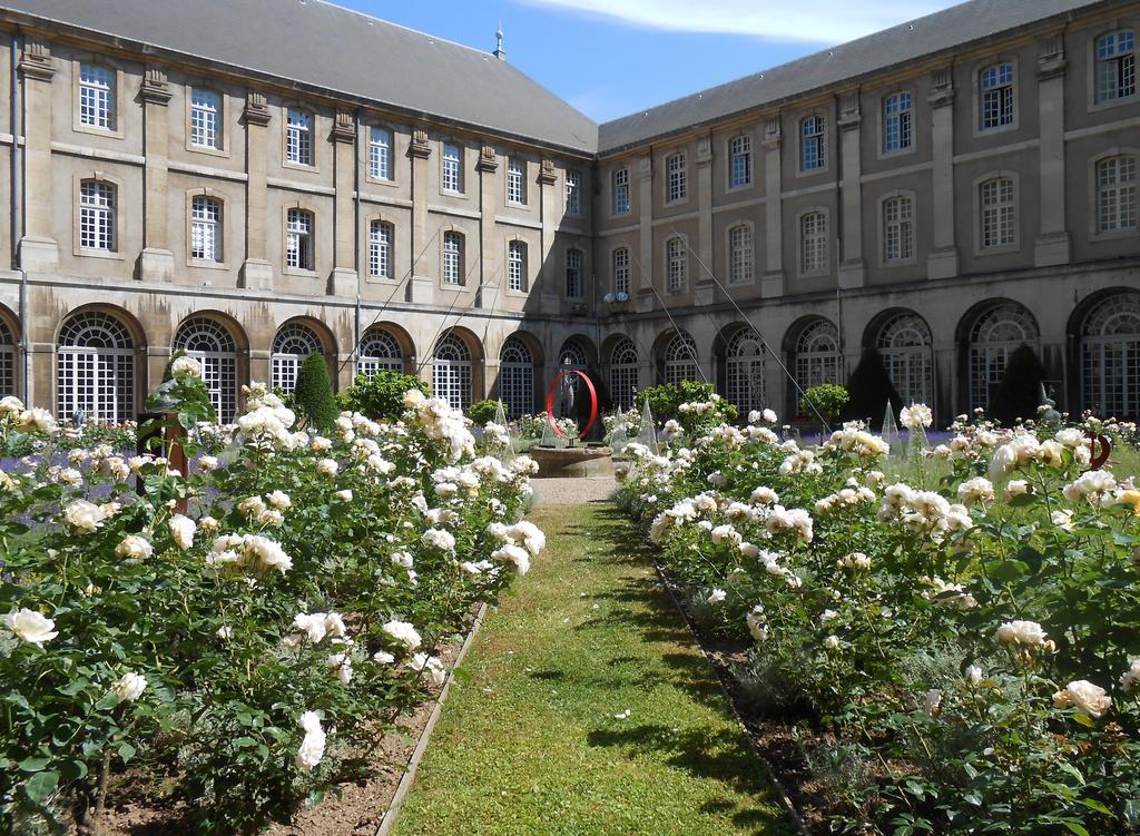 Hotel De L'Abbaye Des Premontres 퐁타무종 외부 사진