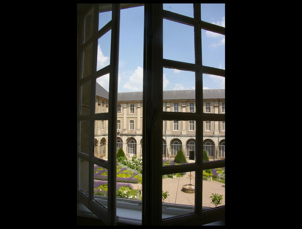 Hotel De L'Abbaye Des Premontres 퐁타무종 외부 사진